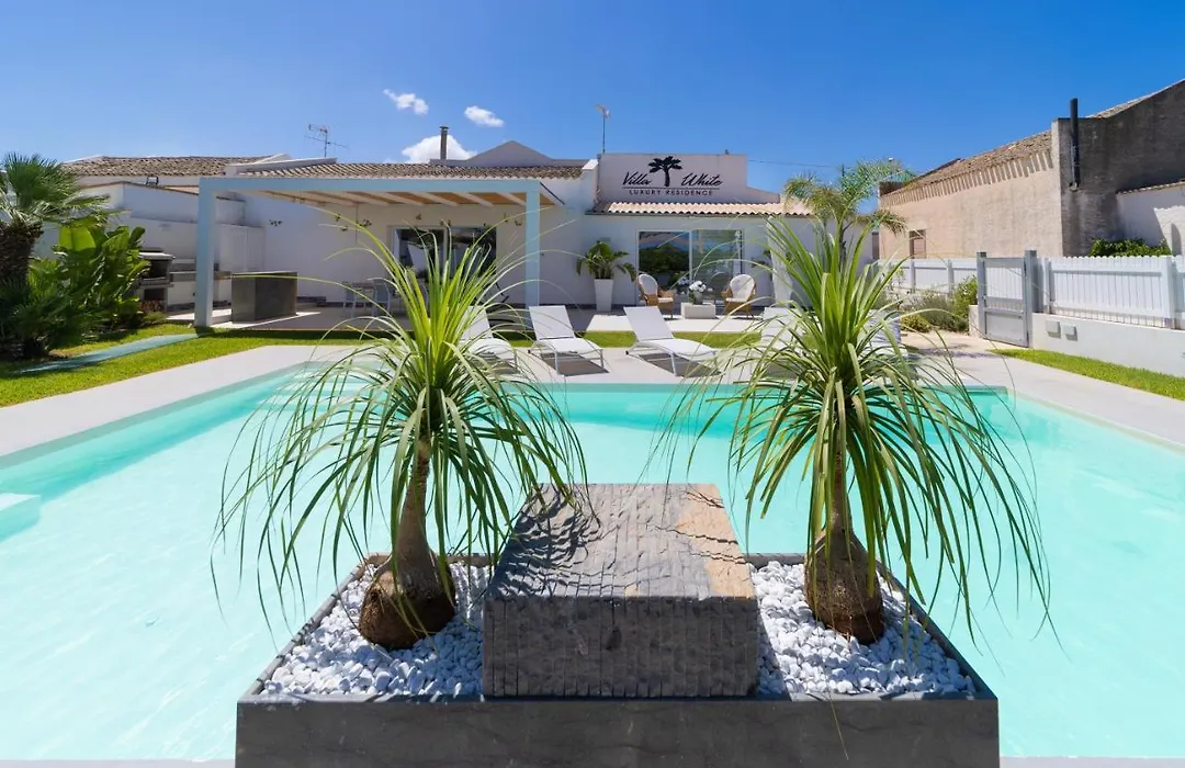 Villa White Luxury Residence-1